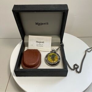 Majesti Vintage Pocket Watch Majestron Analog Quartz Eagle 50s Props Collectible